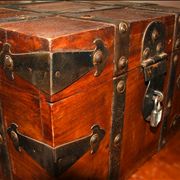 Picture Of Old Treasure Chest